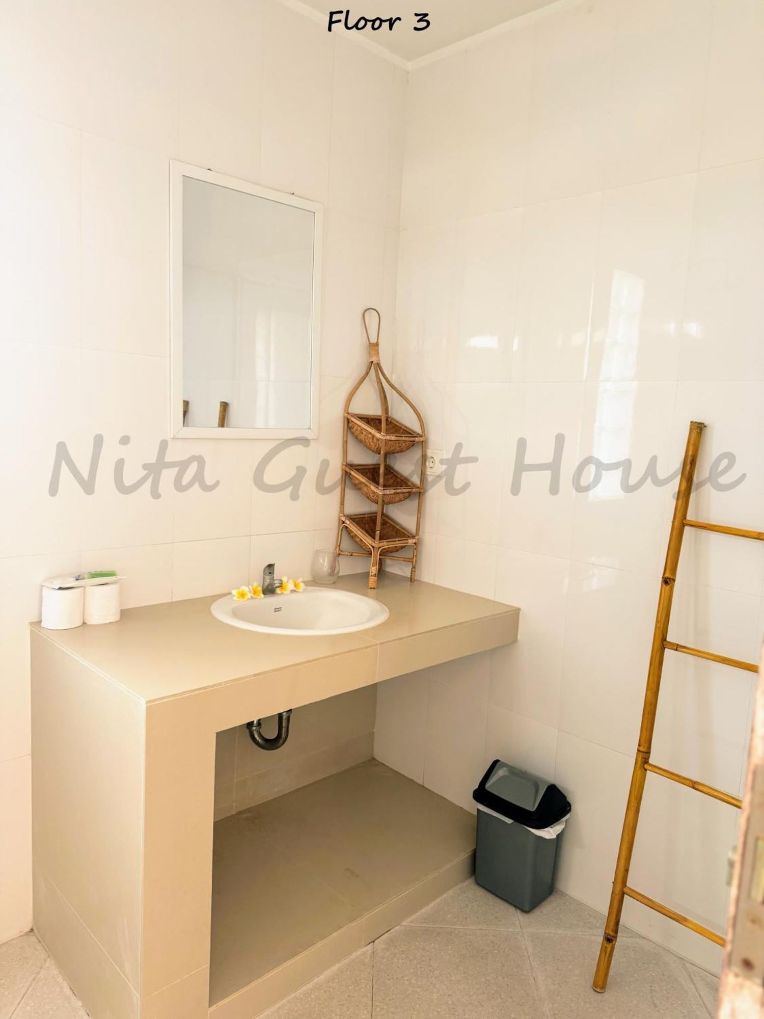 Nita Guest House Bali Чангу Екстер'єр фото